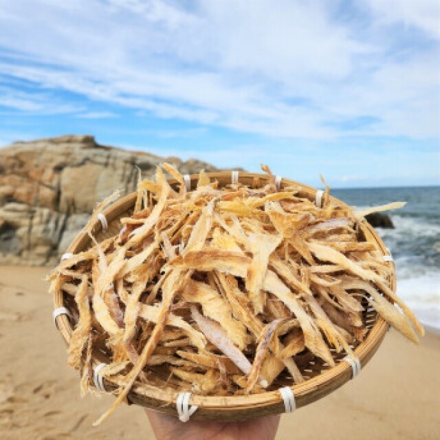 묵호덕장마을,[묵호덕장마을]국내건조 언바람묵호태 채 (150g, 300g) 황태채 북어채 먹태